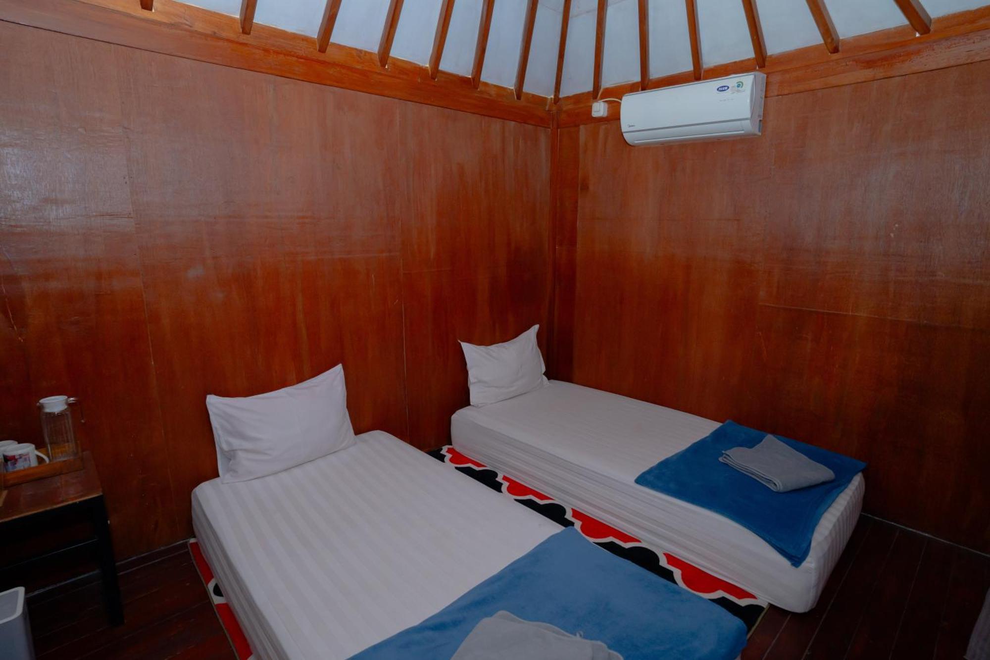 Reddoorz Syariah Near Lombok Epicentrum Mall マタラム エクステリア 写真