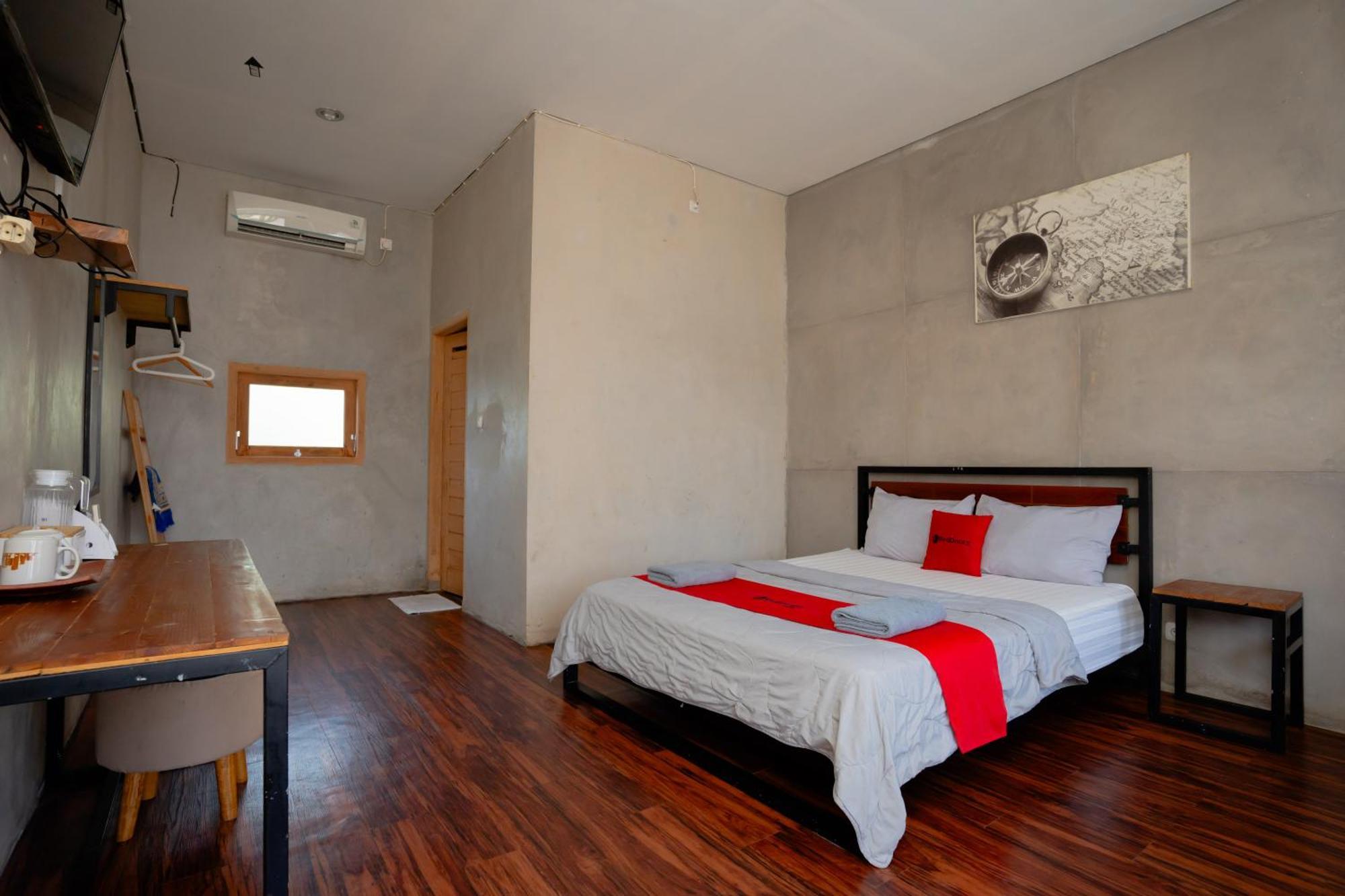 Reddoorz Syariah Near Lombok Epicentrum Mall マタラム エクステリア 写真