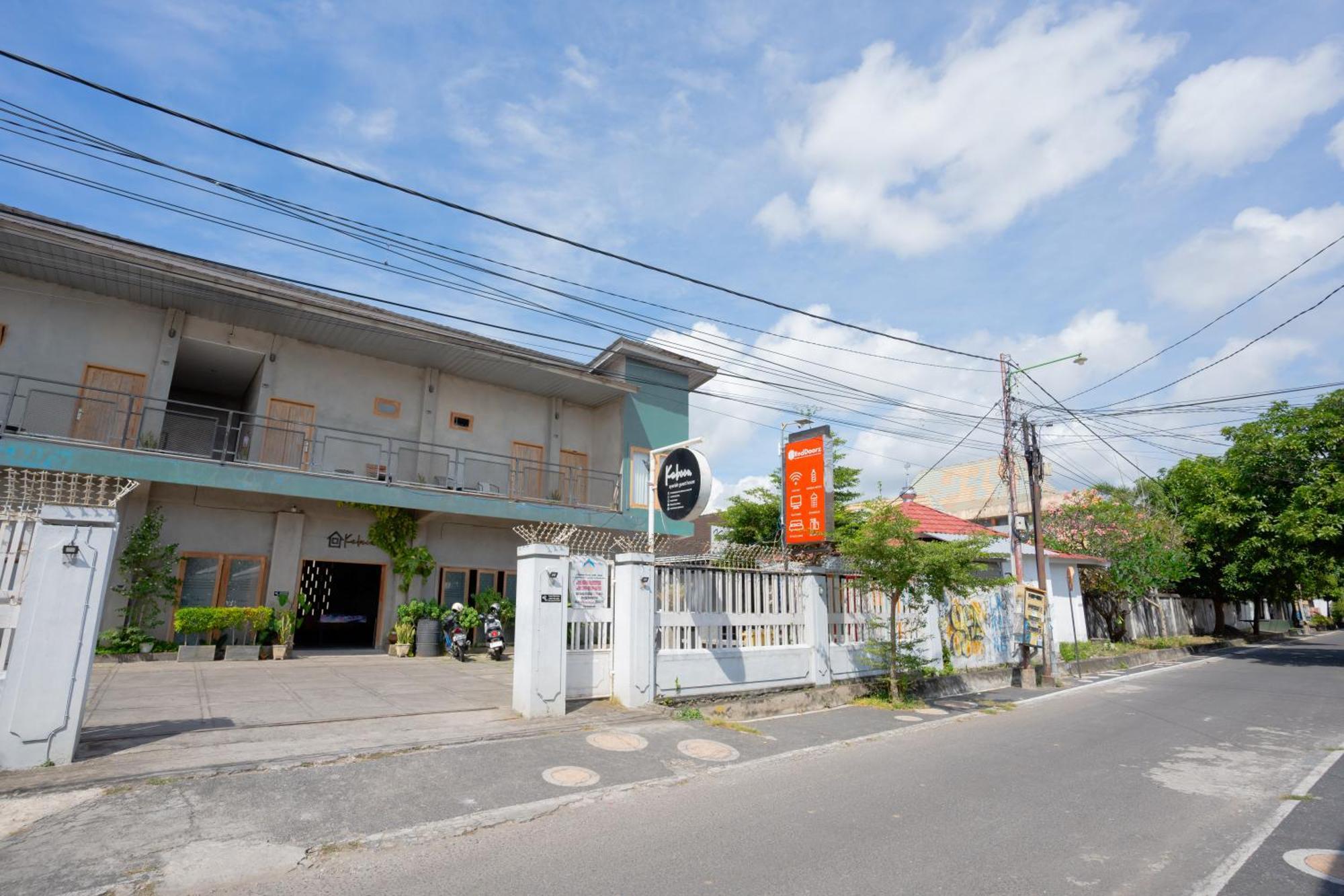 Reddoorz Syariah Near Lombok Epicentrum Mall マタラム エクステリア 写真